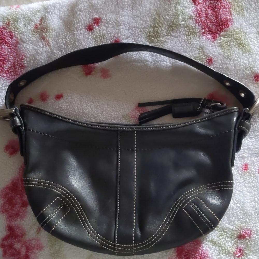 Coach purse - Picture 2 of 12